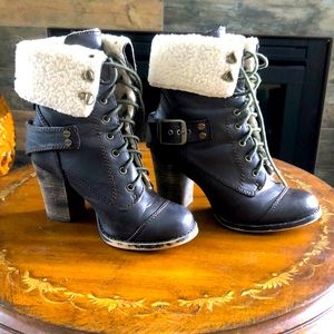 Chinese Laundry booties w 3 inch heel size 6.5